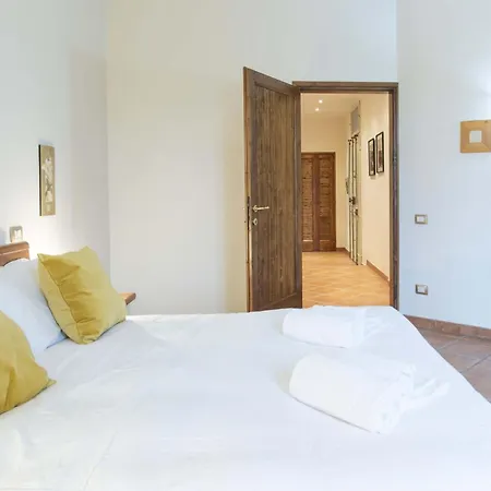 Italian Experience-vintage In Apartment *