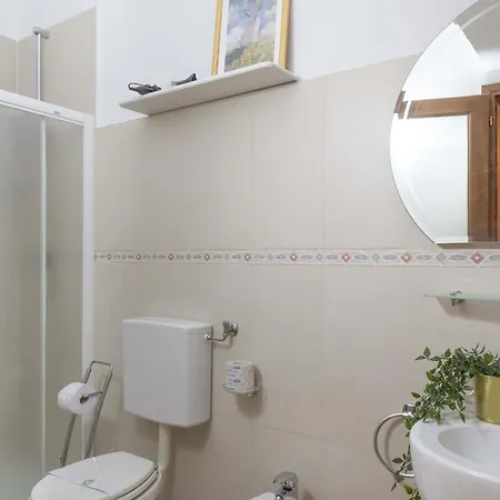 Italian Experience-vintage In Apartment